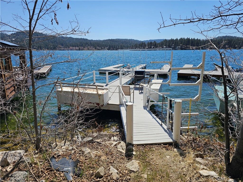 Property Photo: 295 Dock N 295 B CA 92352