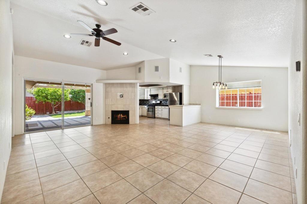 Property Photo: 52130 Avenida Martinez CA 92253