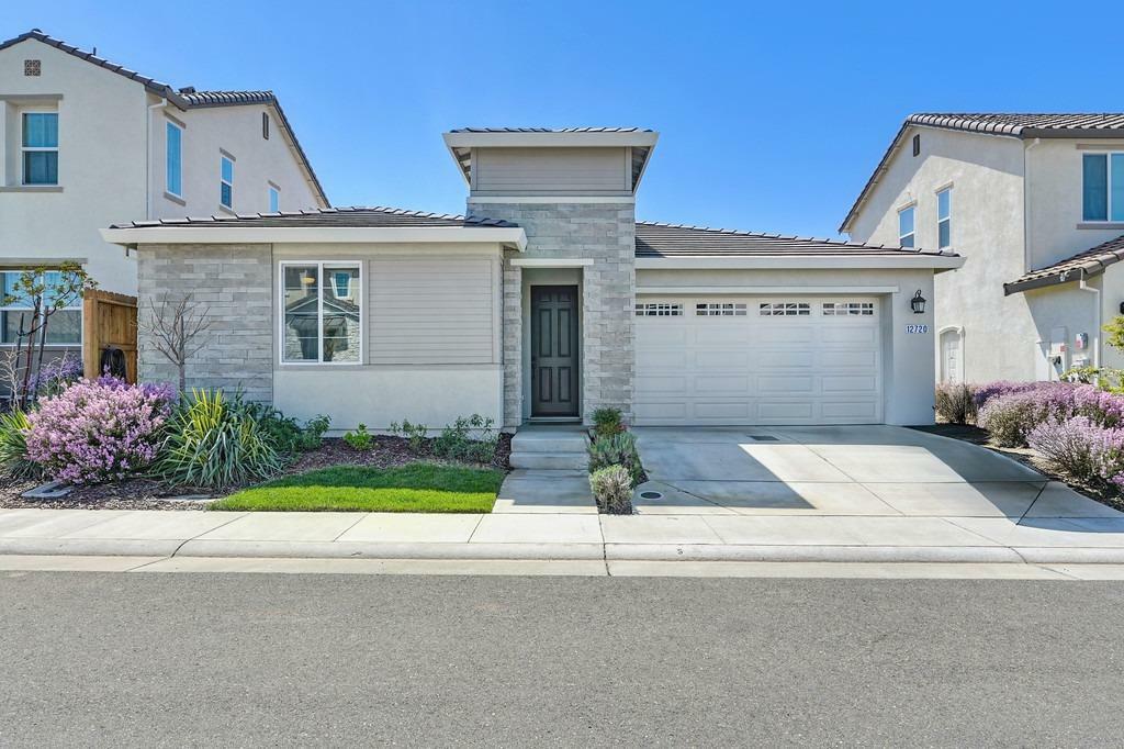 Property Photo:  12720 Cordyline Way  CA 95742 