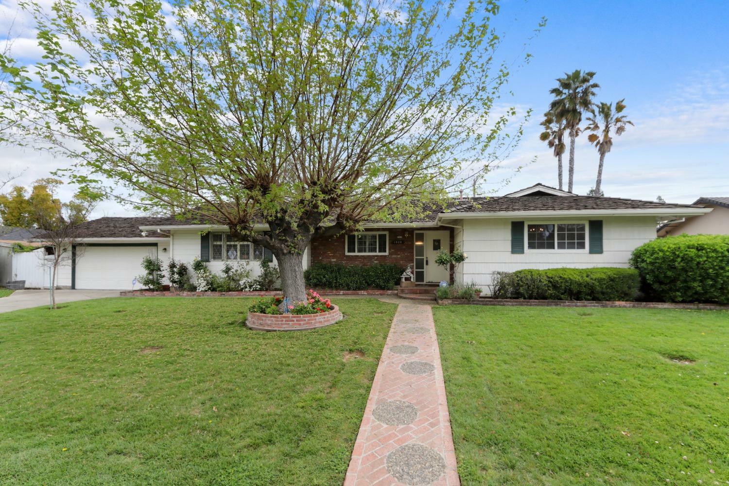 1828 Wayside Ln  Sacramento CA 95864 photo