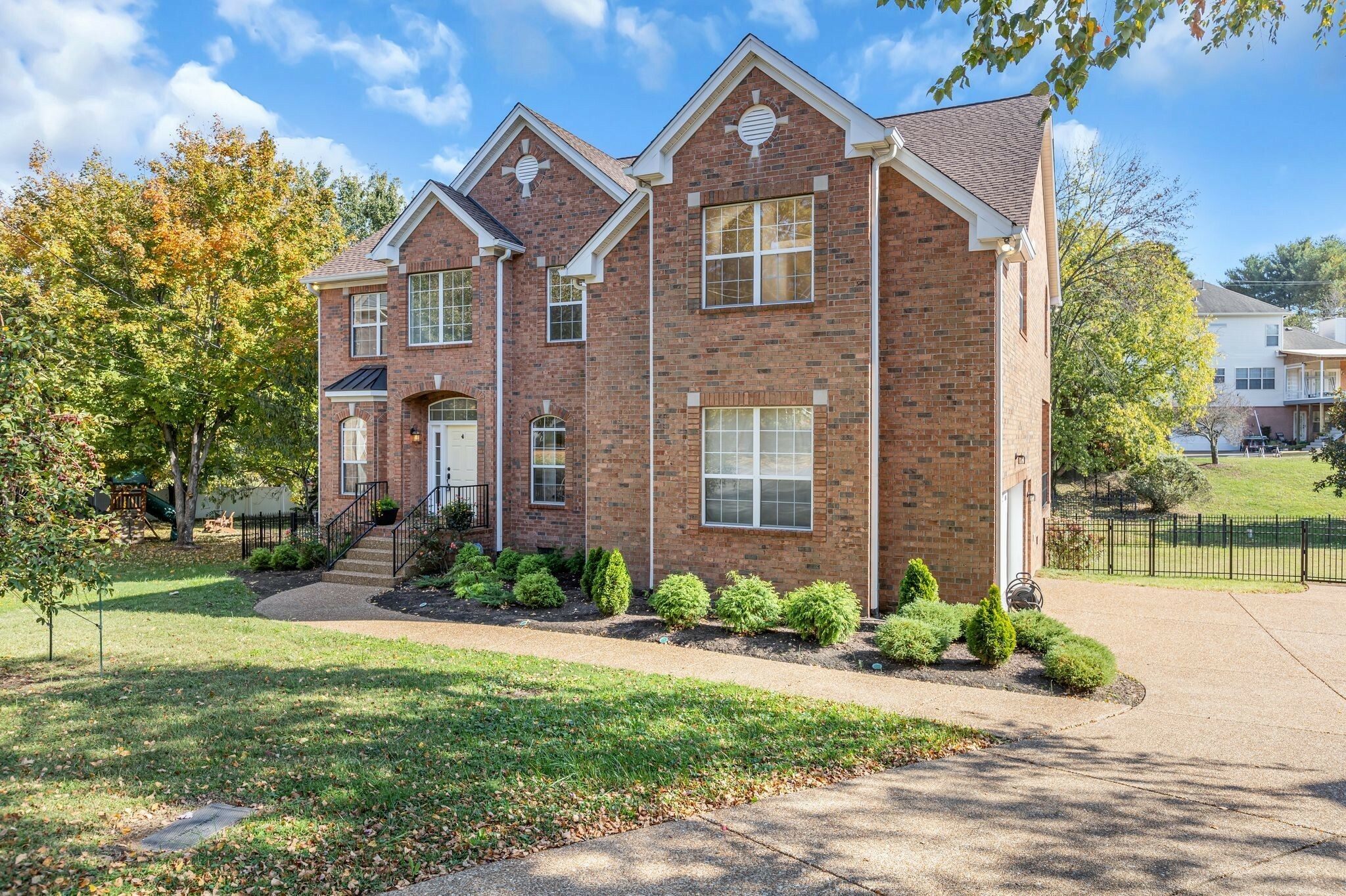 Property Photo: 104 Portsmouth Cv TN 37027