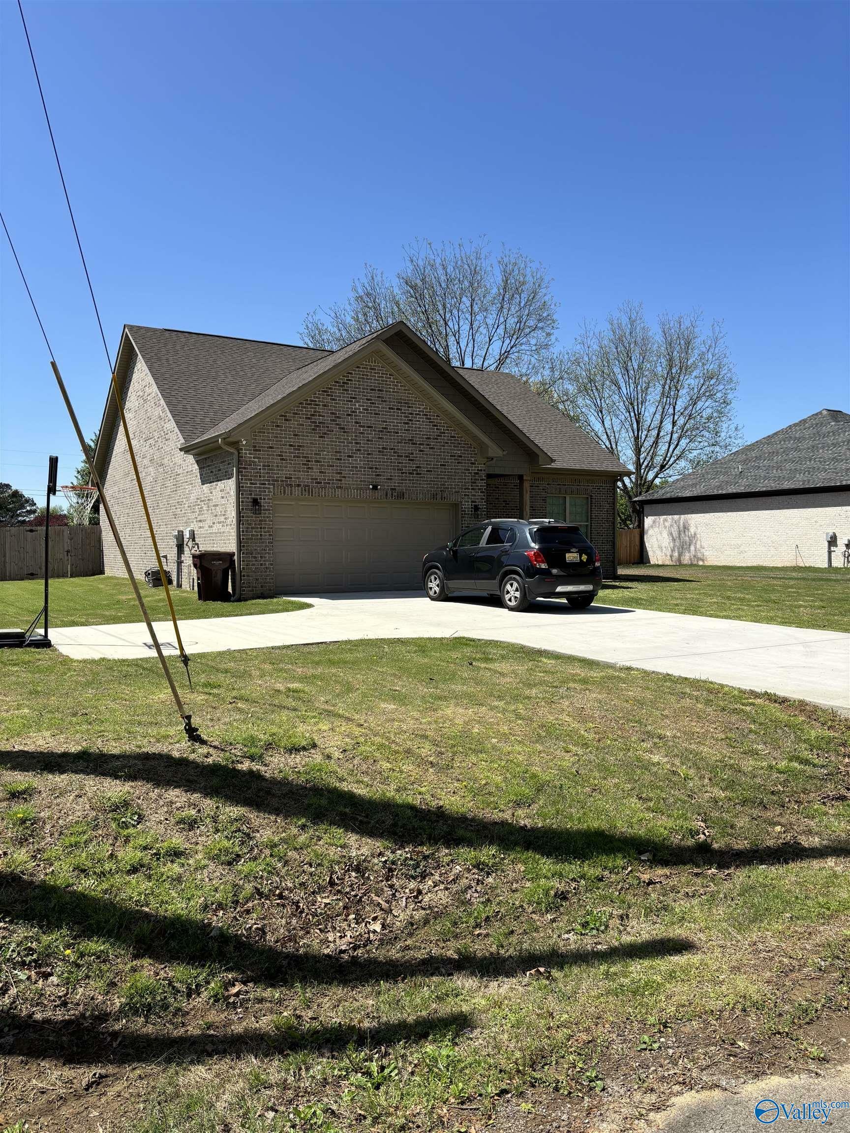 Property Photo: 15603 Eastep Road AL 35611