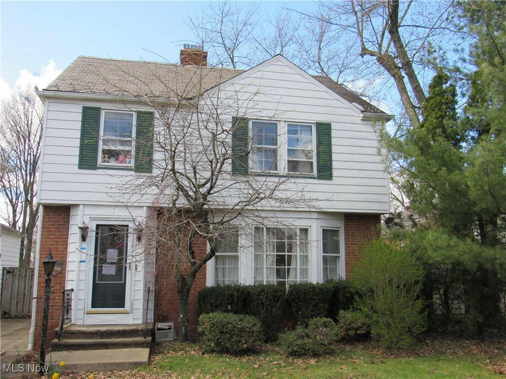 Property Photo: 2368 Eardley Road OH 44118