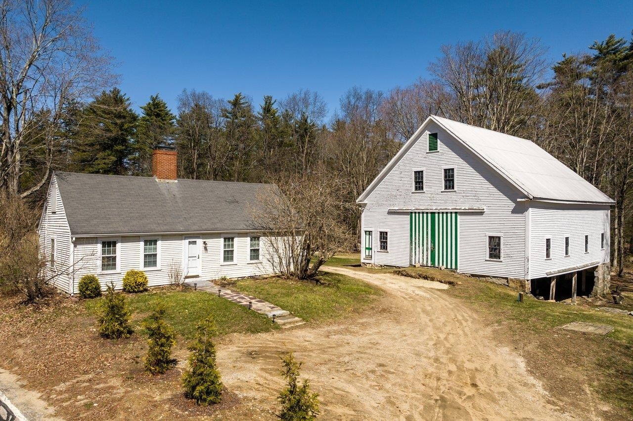 Property Photo: 5 McDaniel Road NH 03290