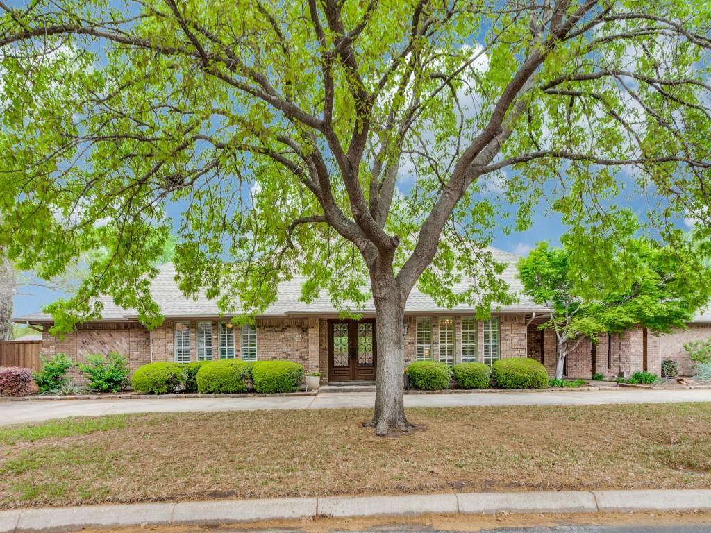 Property Photo: 6812 Riverdale Drive TX 76132