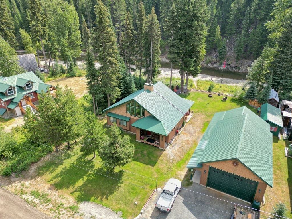 Property Photo: 169 Towers Road BC V0X 1R0