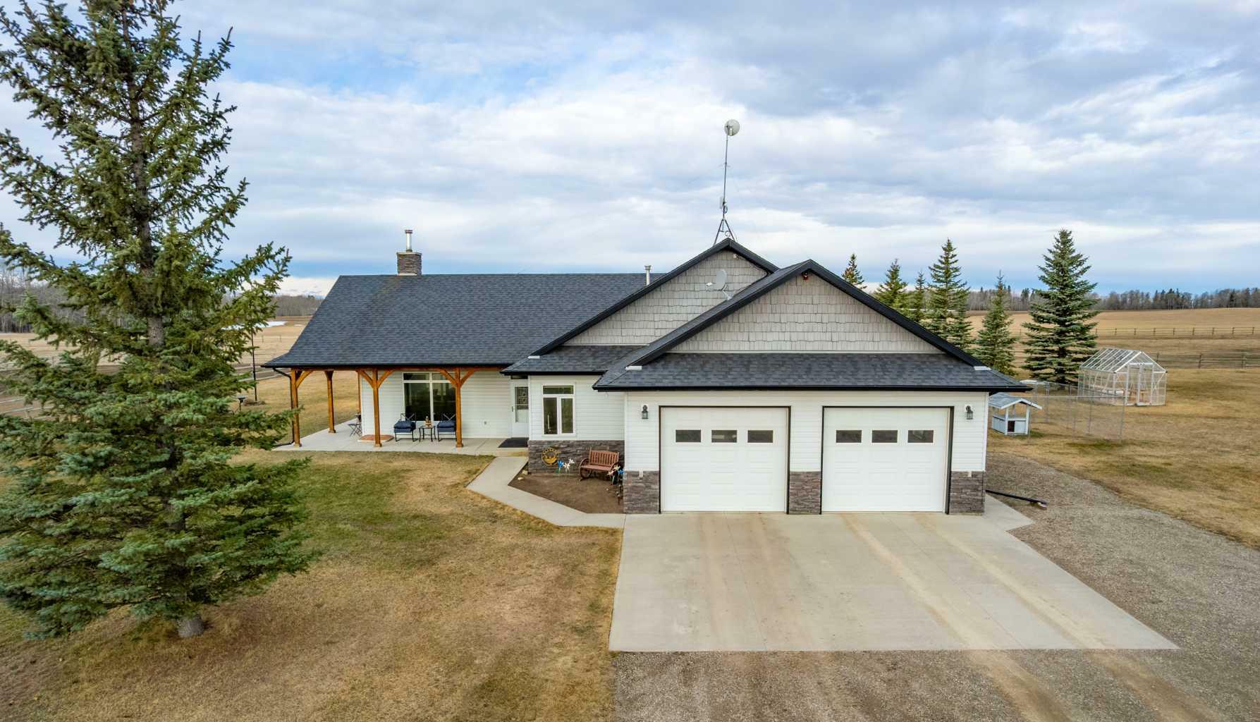Property Photo: 34126 Range Road 2-0 AB T0M 0K0