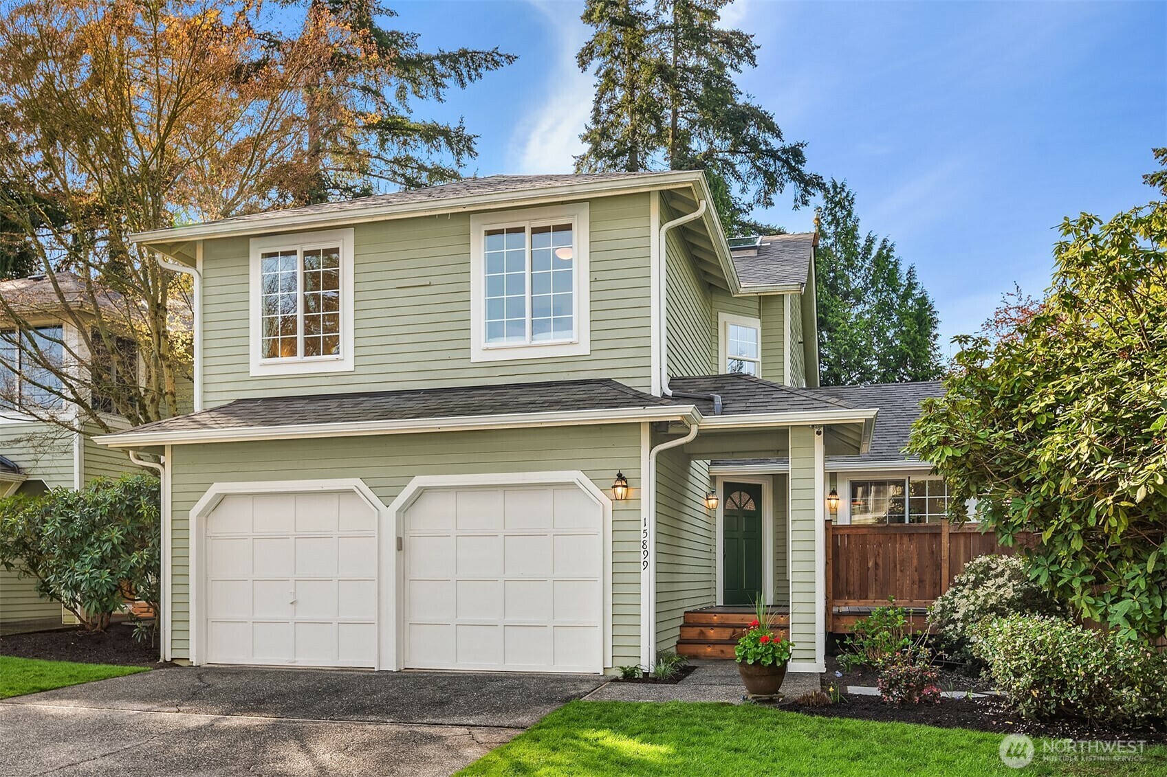 Property Photo: 15899 Northup Way 54 WA 98008