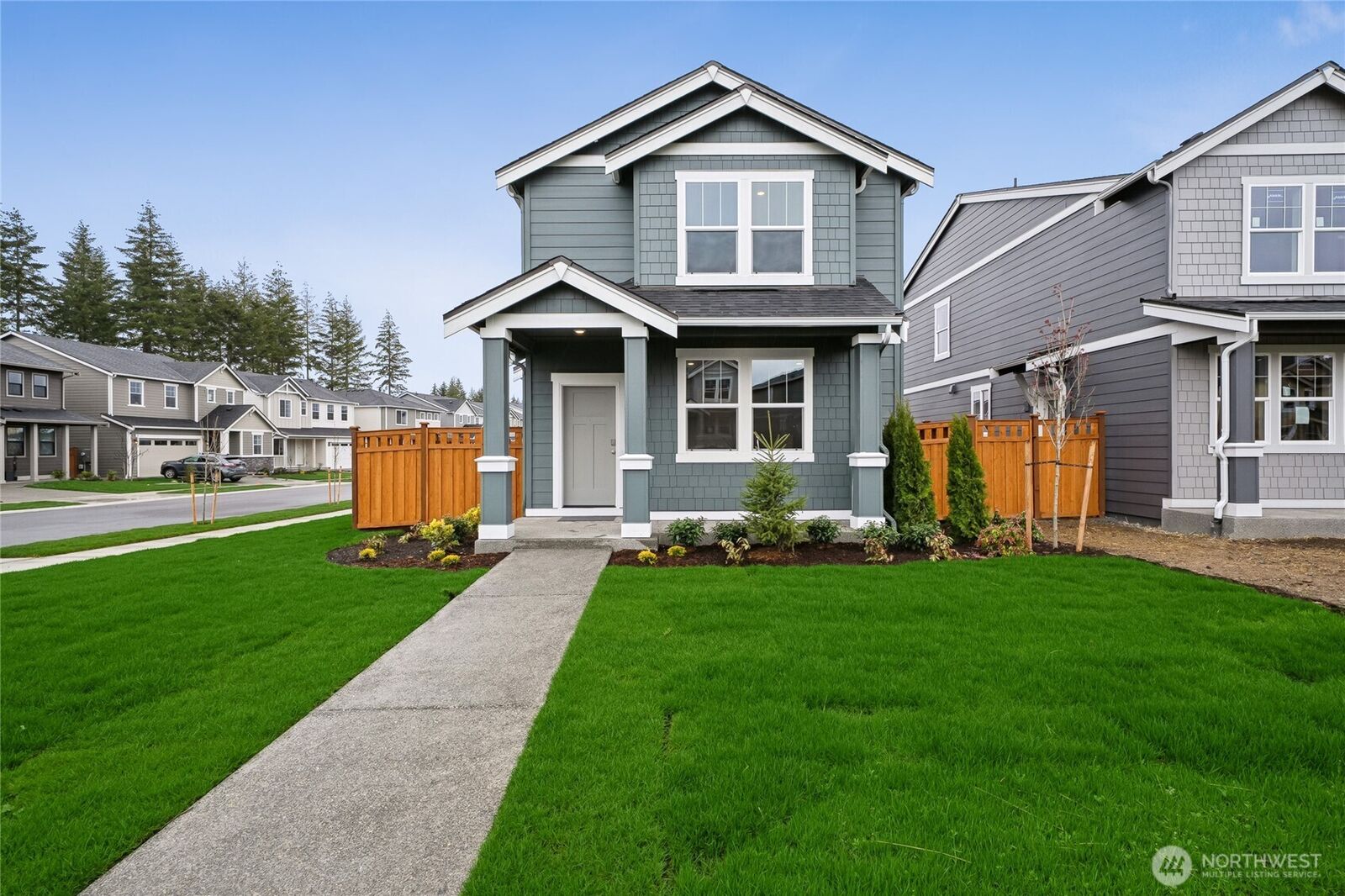 Property Photo: 14822 203rd Avenue E 686 WA 98391