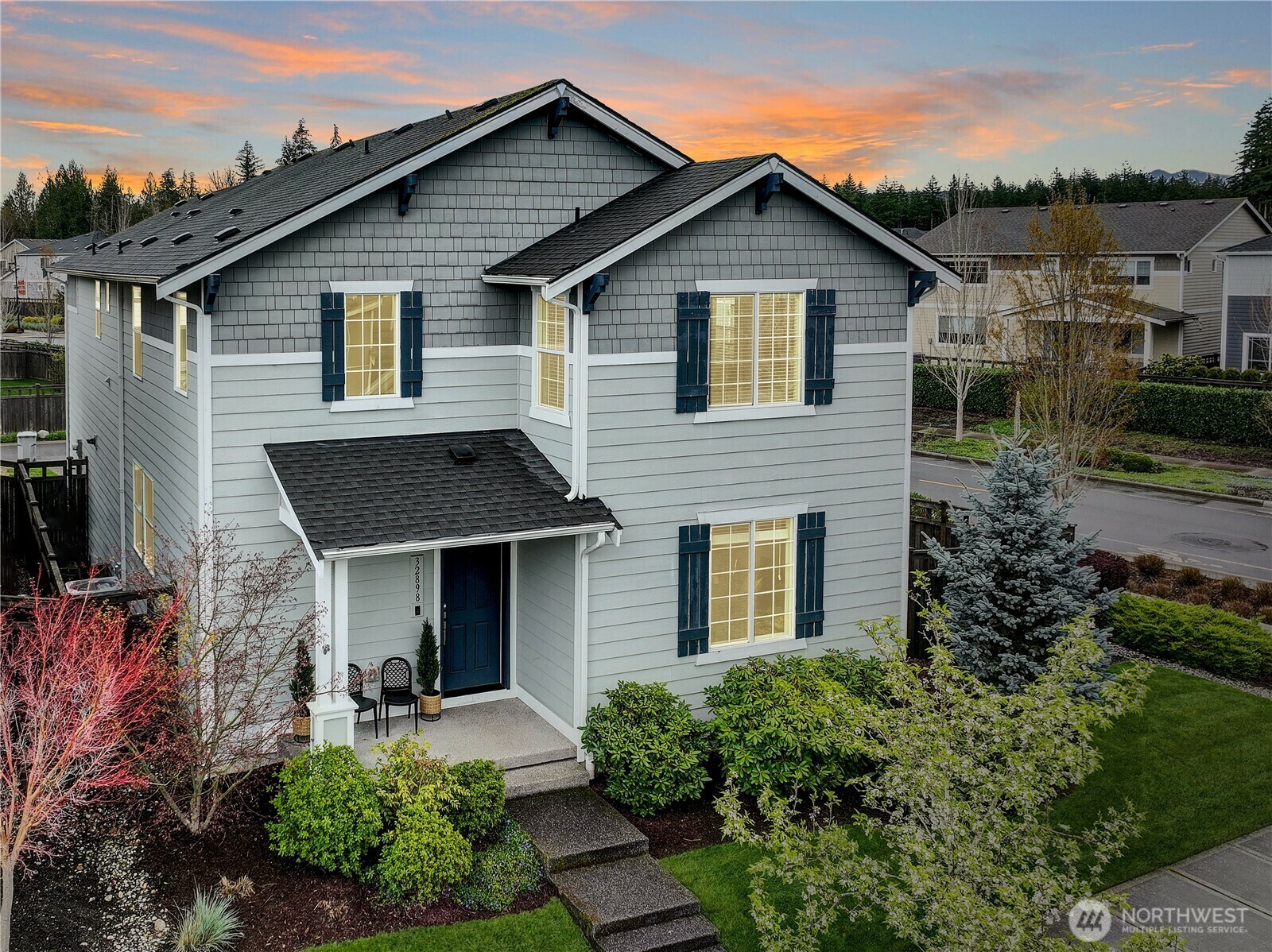 Property Photo: 32898 Pine Avenue SE WA 98010
