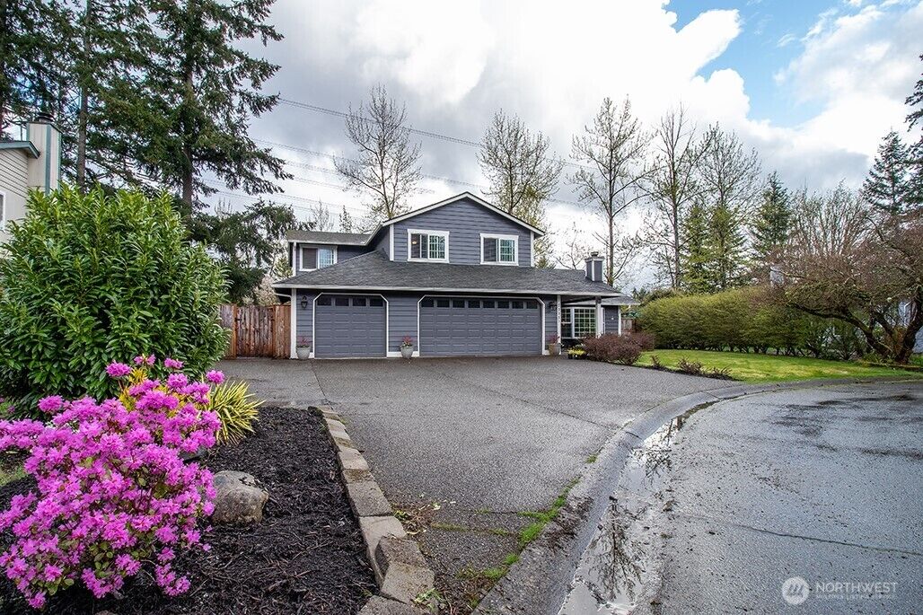 Property Photo:  21157 SE 280th Place  WA 98038 