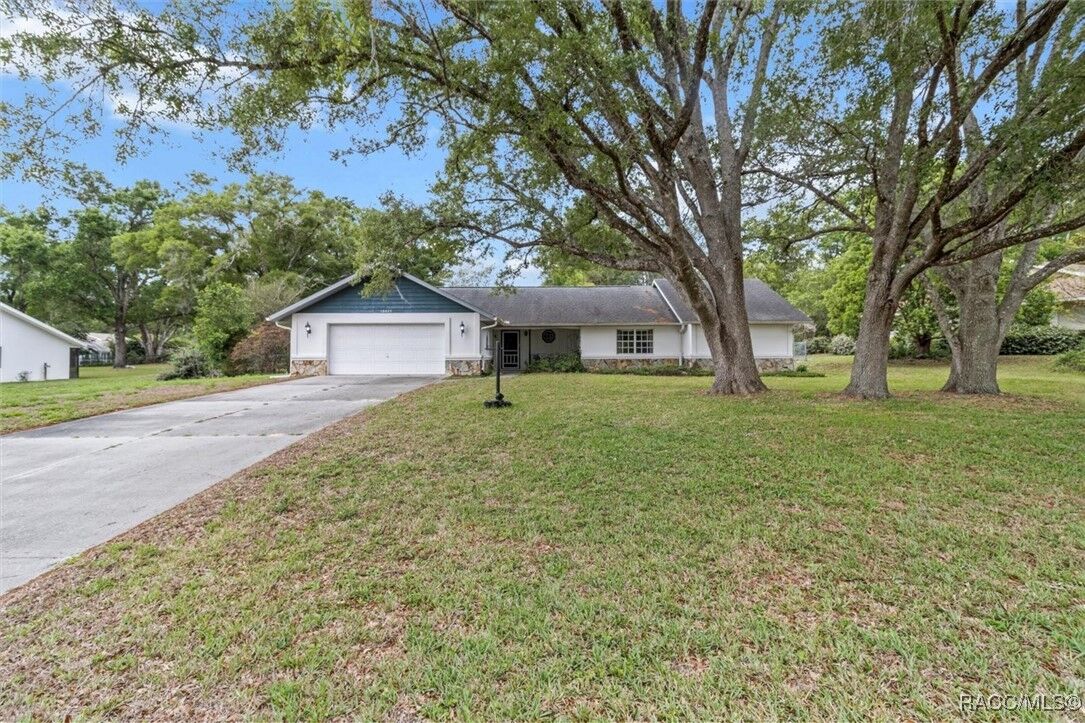 Property Photo:  10025 Kimbrough Drive  FL 34601 