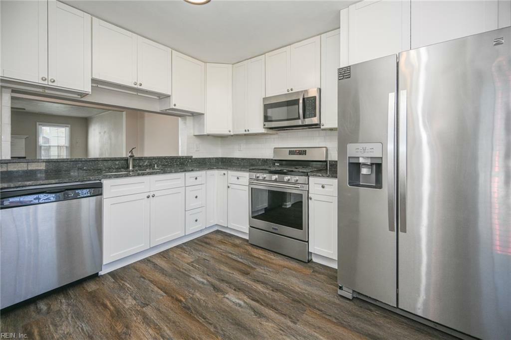 Property Photo:  5547 Finespun Last  VA 23455 