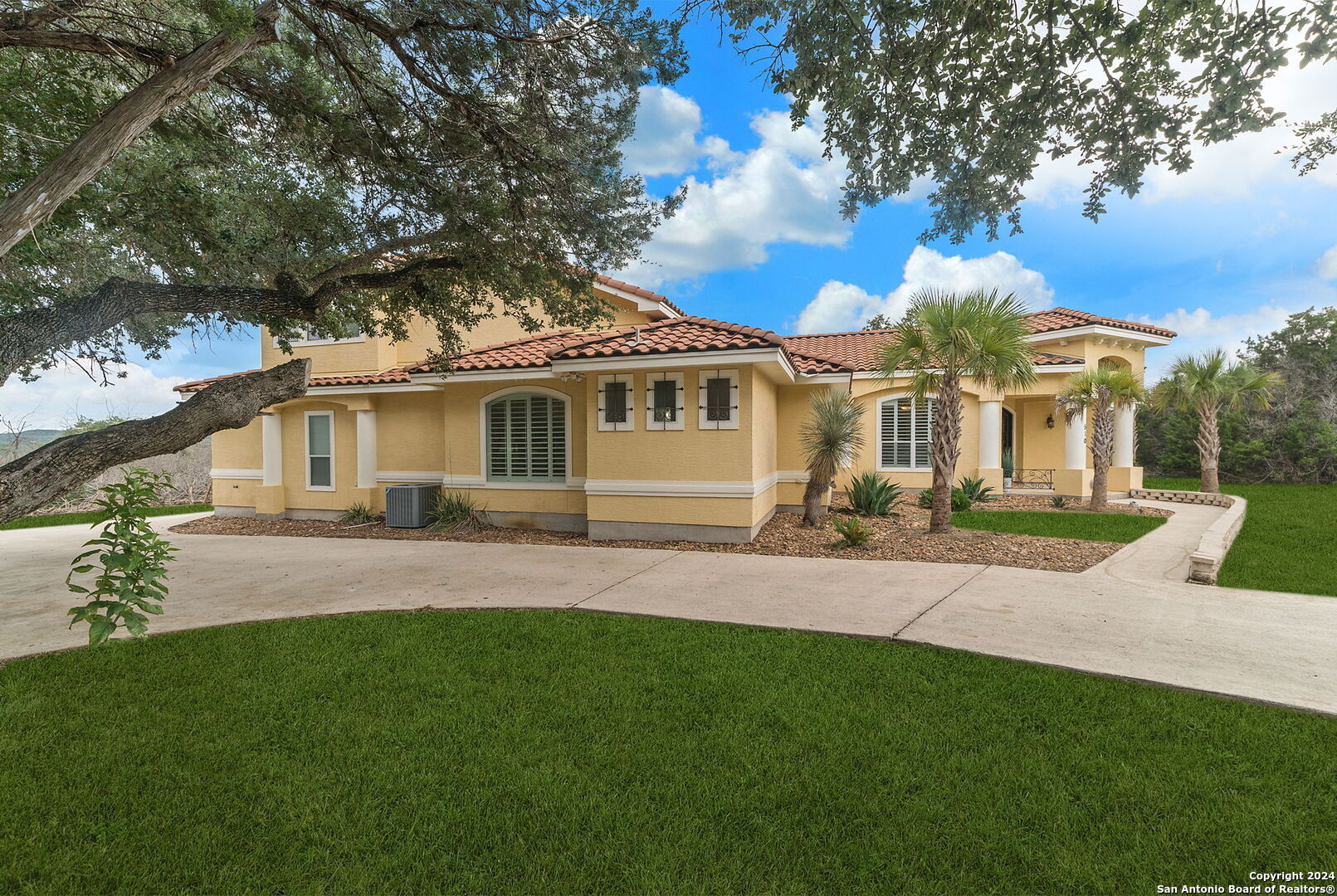 Property Photo: 510 Copper Rim TX 78070