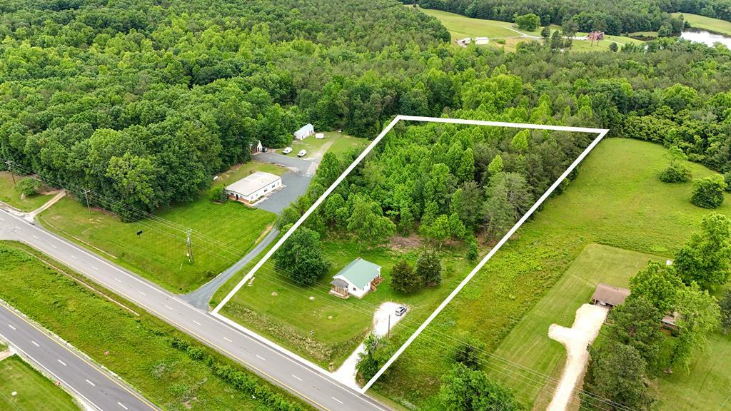 Property Photo: 15939 Richmond Hwy VA 23958