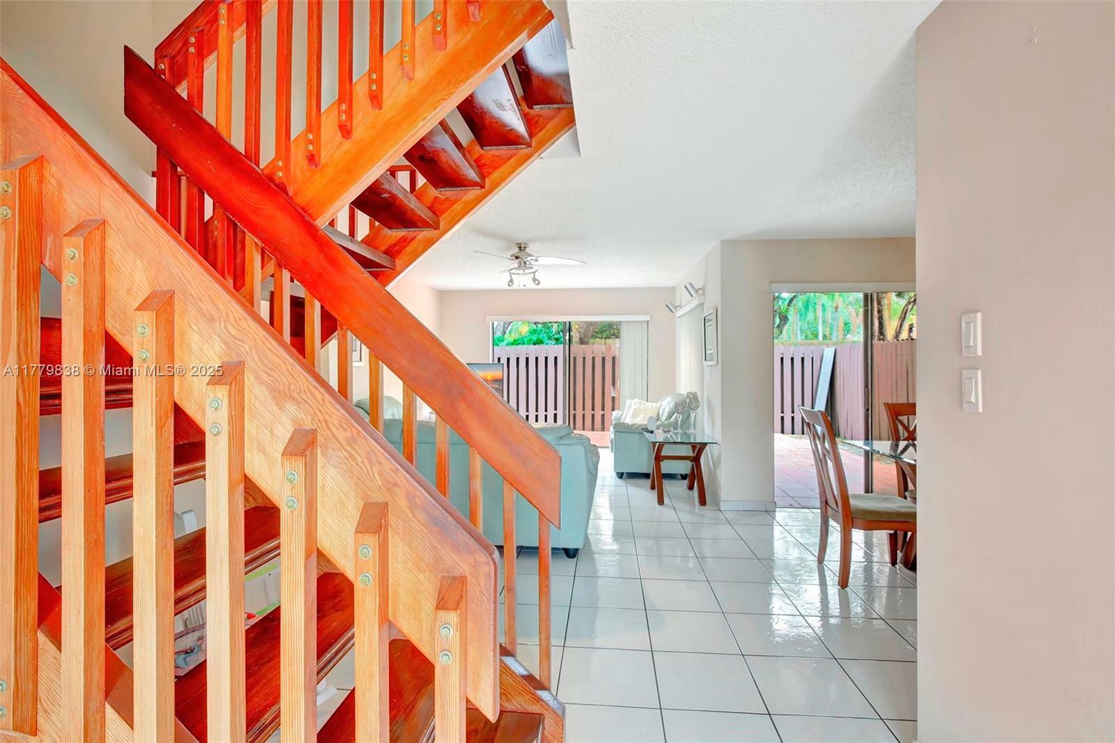 Property Photo: 131 SW 96th Ter FL 33025