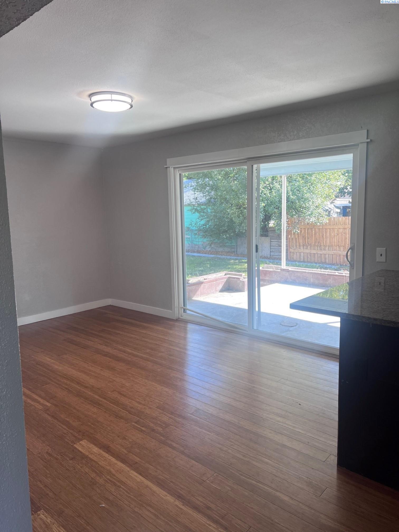 Property Photo: 310 Goethals WA 99352