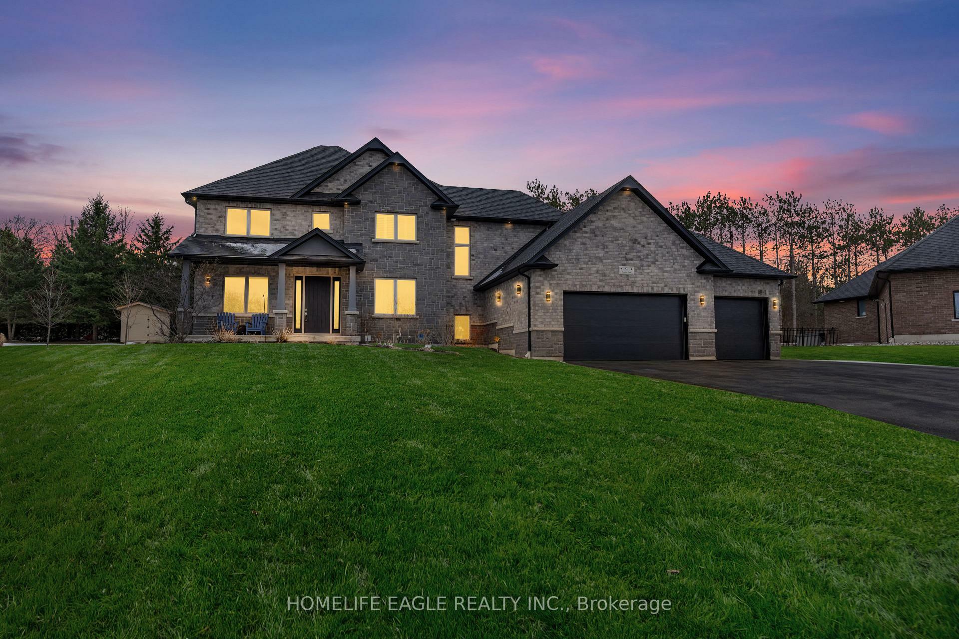 Property Photo: 9 Josephine Court ON L9X 0H9
