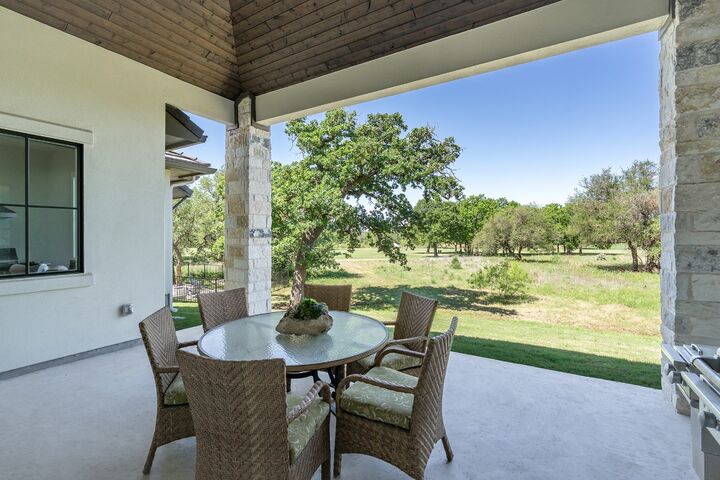 Property Photo:  607 Flint Ridge Trail  TX 78628 