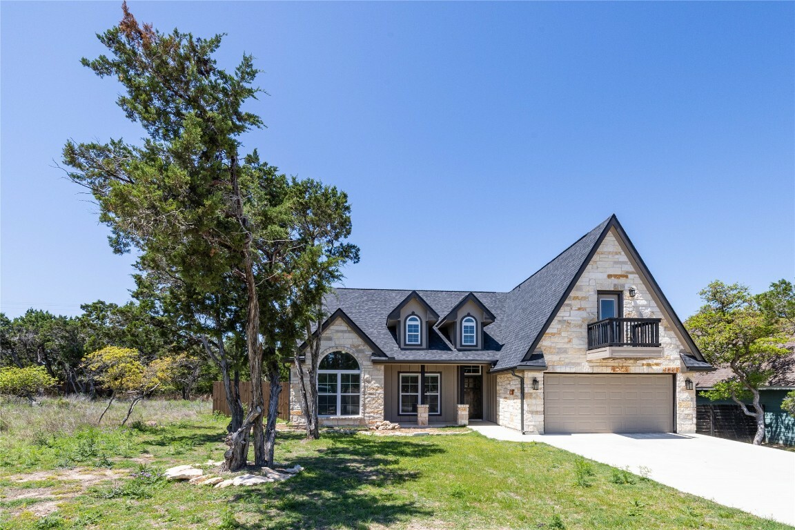Property Photo: 17 Tanglewood Trail TX 78676