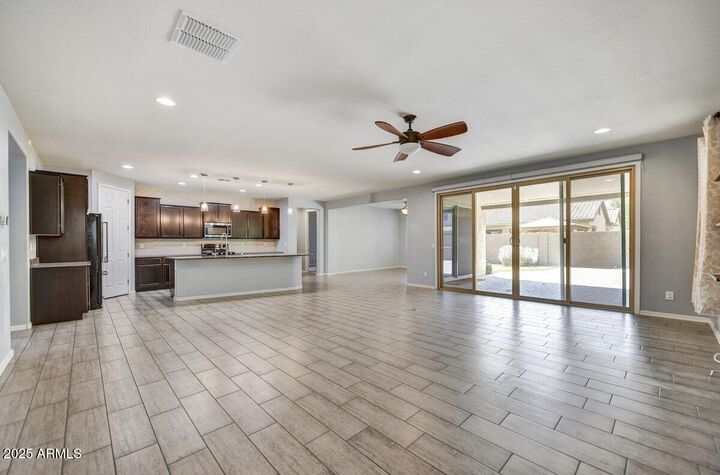 Property Photo: 7407 E Portobello Avenue AZ 85212