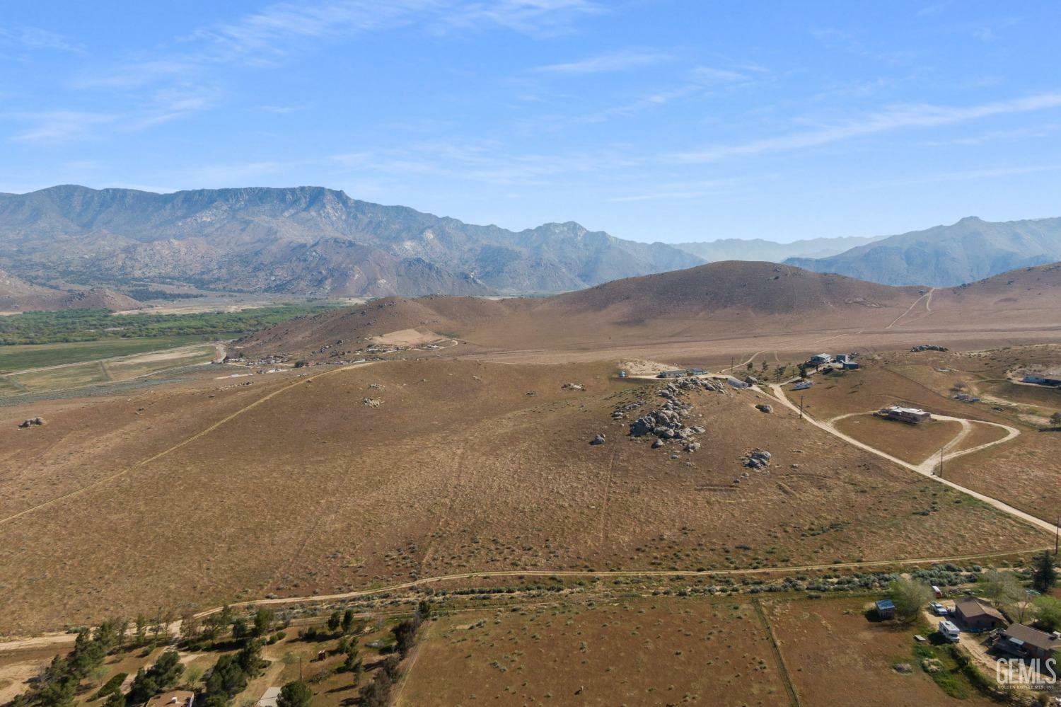 Property Photo: 4910 Cimarron Drive CA 93283