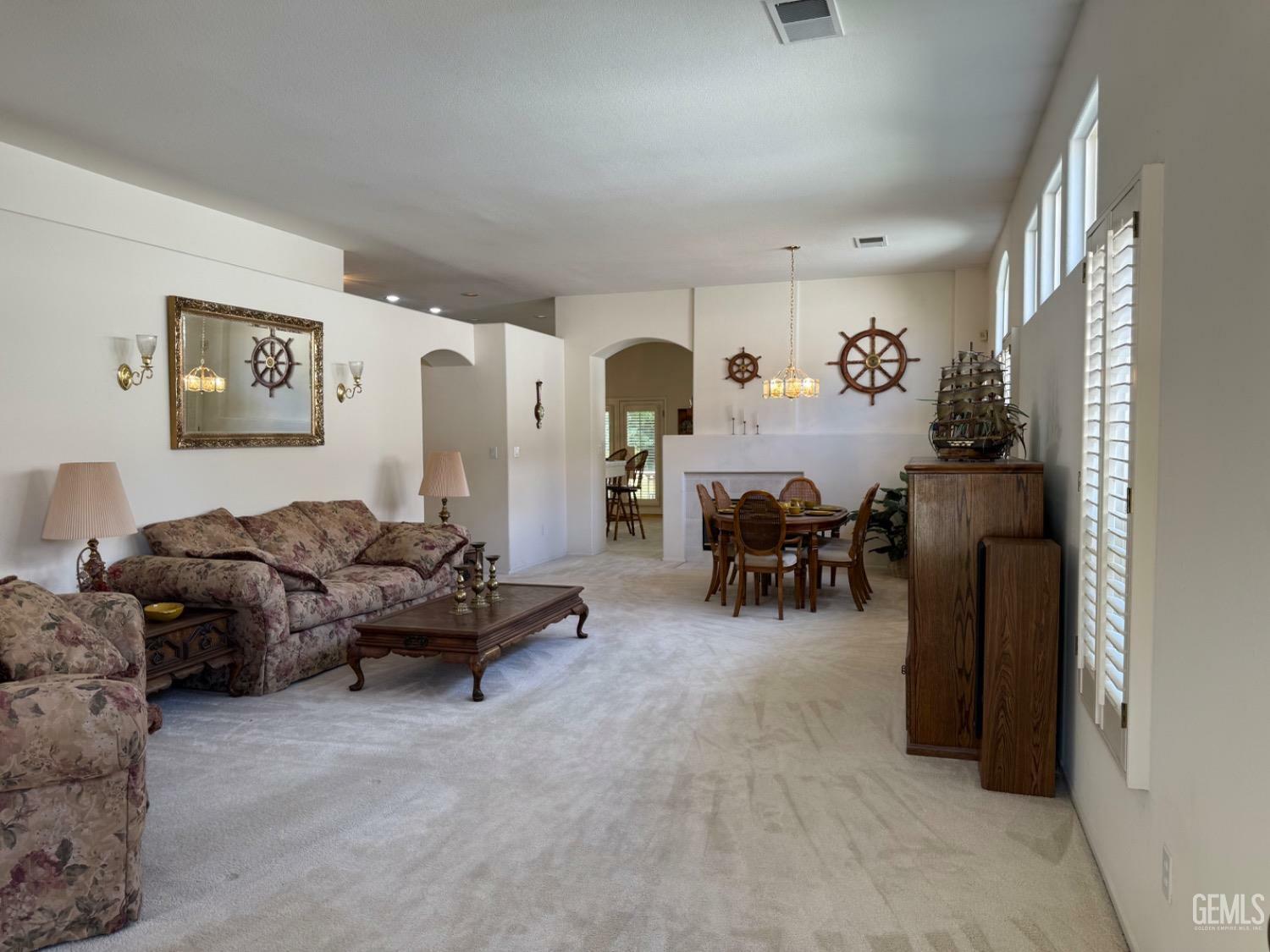 Property Photo: 8710 Beau Maison Way CA 93311