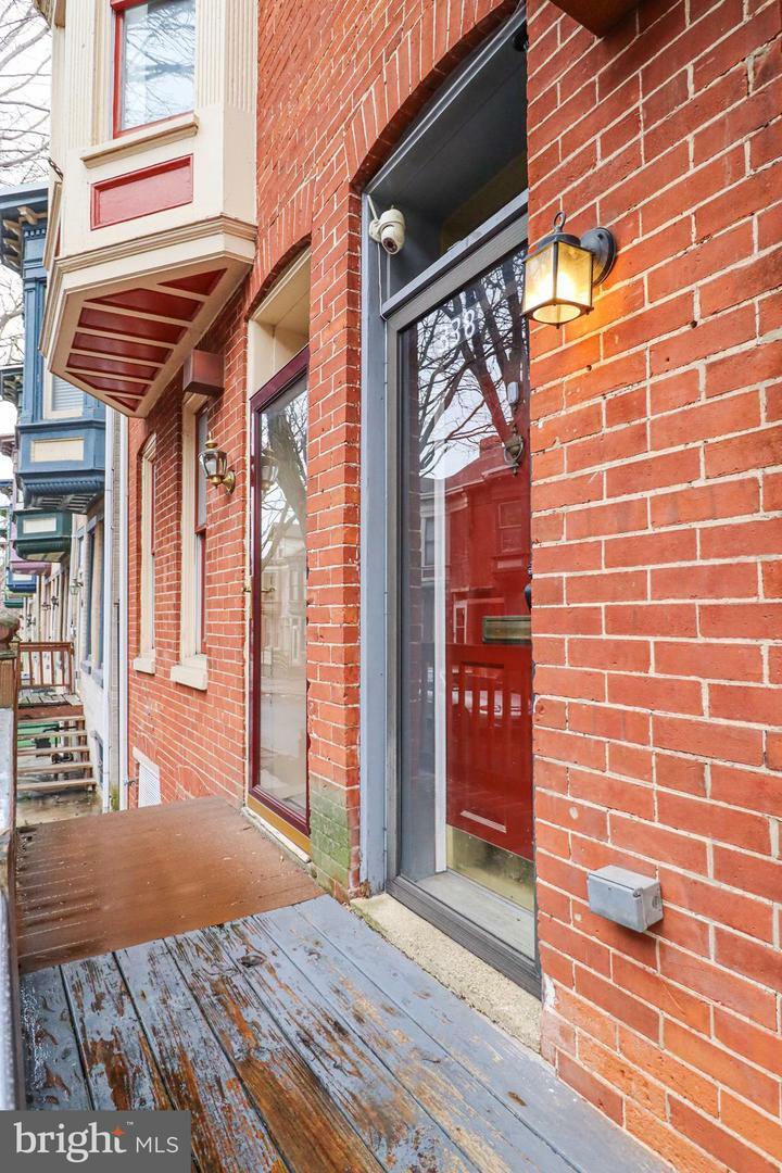 Property Photo: 338 E Locust Street PA 17403