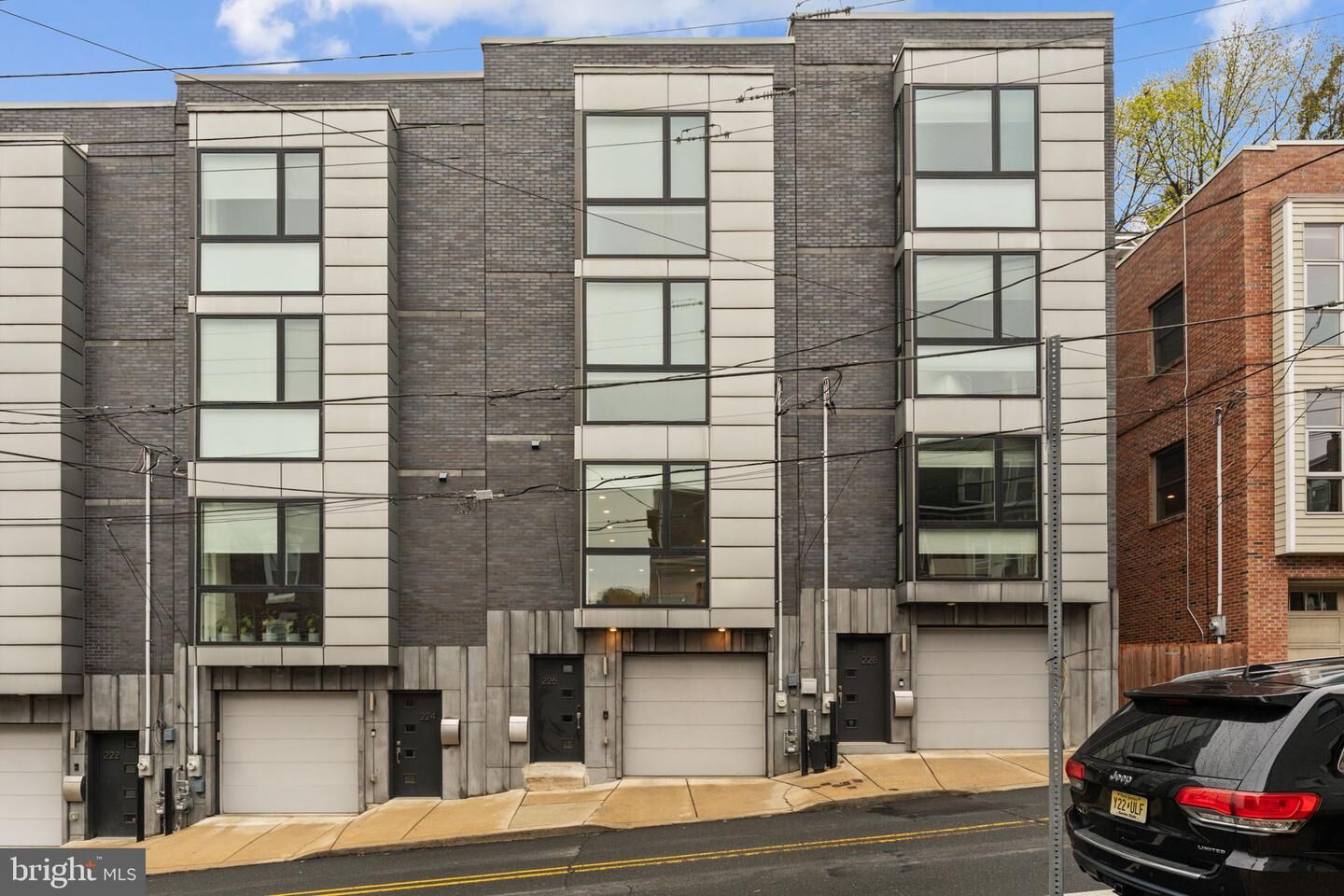 Property Photo: 226 Green Lane PA 19128