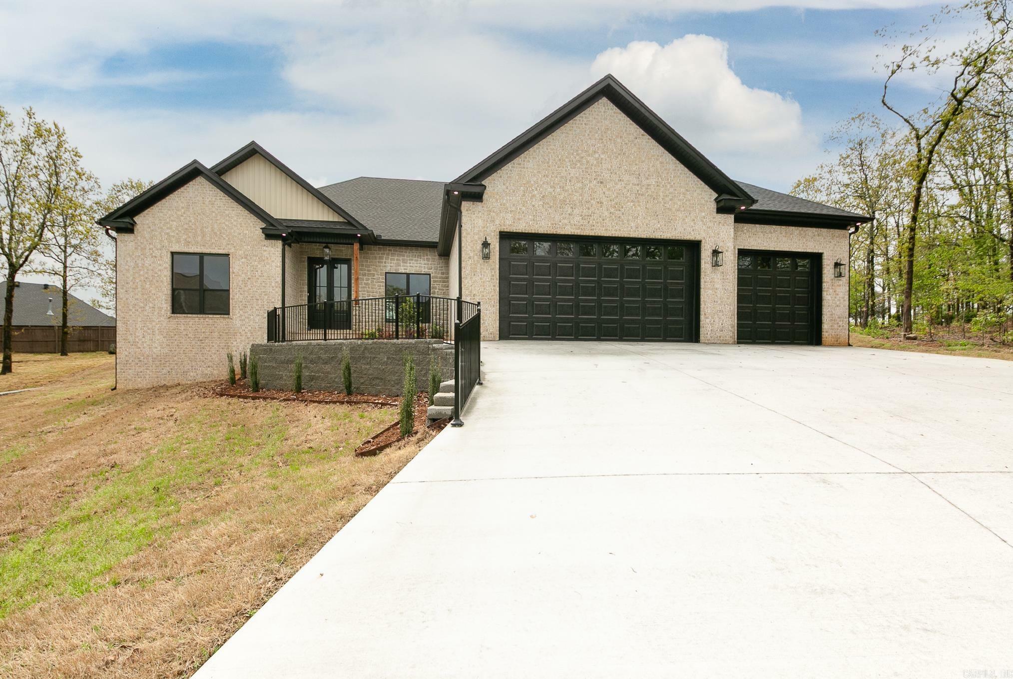 Property Photo: 16 Hickory Circle AR 72023