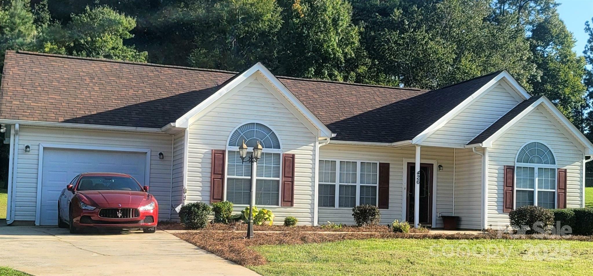Property Photo: 426 Summer Ridge Road NC 28164