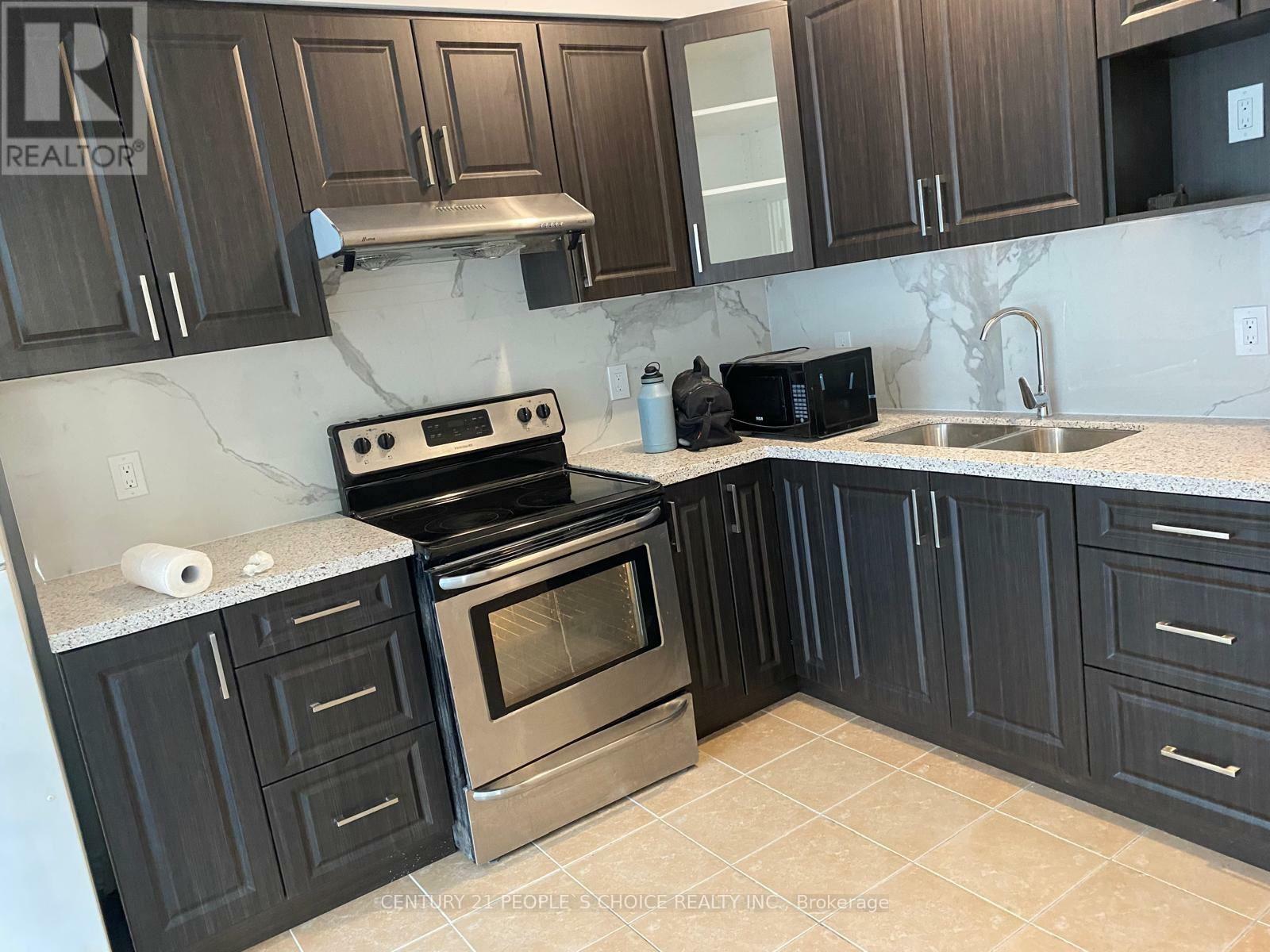 Property Photo: 223 Jameson Avenue 202 ON M6K 2Y7
