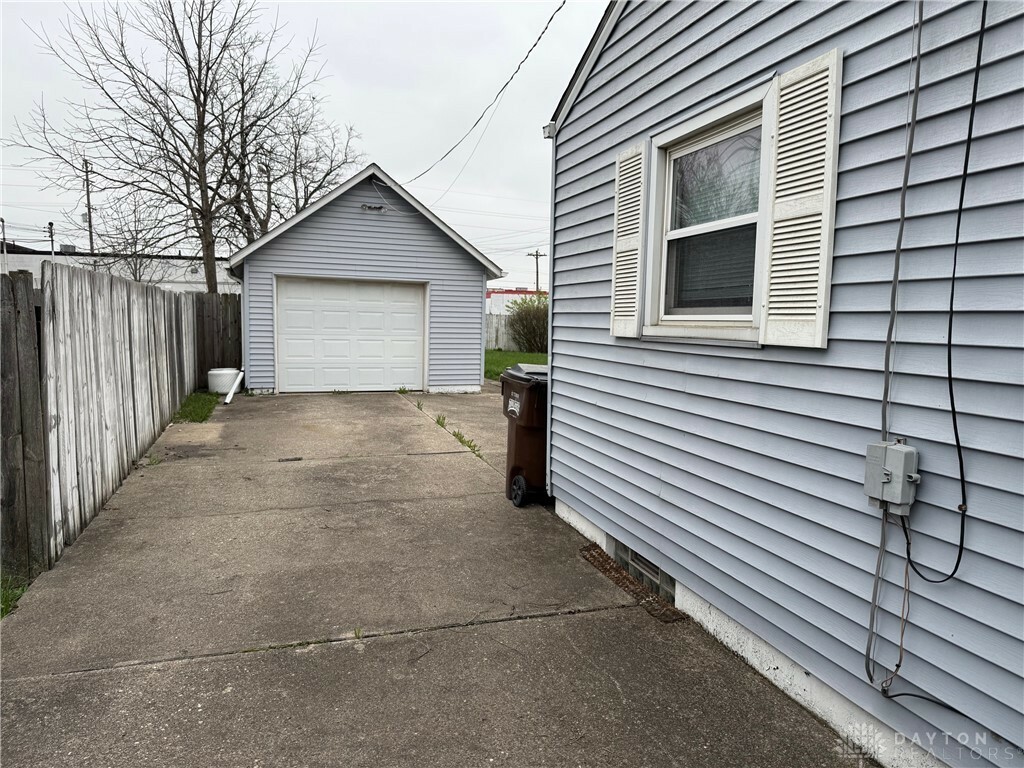 Property Photo: 609 Gideon Road OH 45044