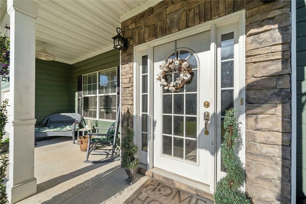 Property Photo: 419 Farmwood Way GA 30115