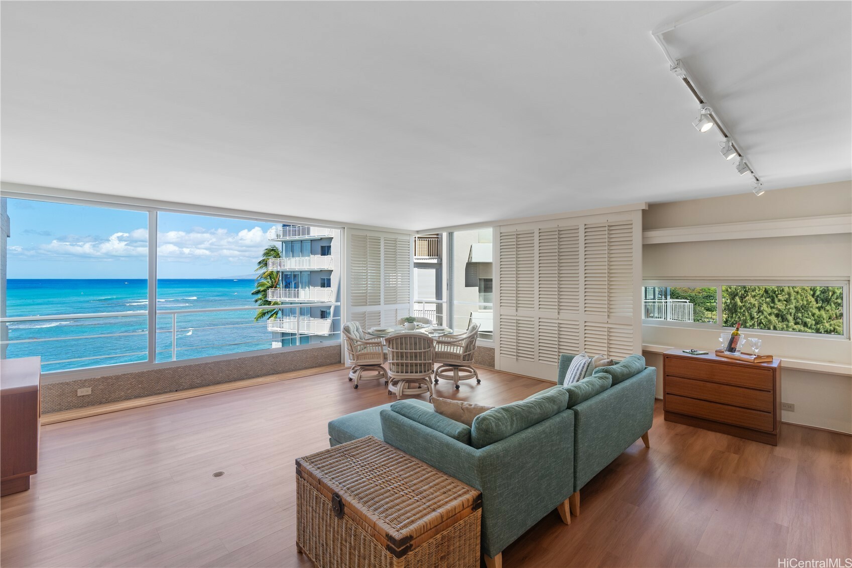 Property Photo: 2979 Kalakaua Avenue 603 HI 96815