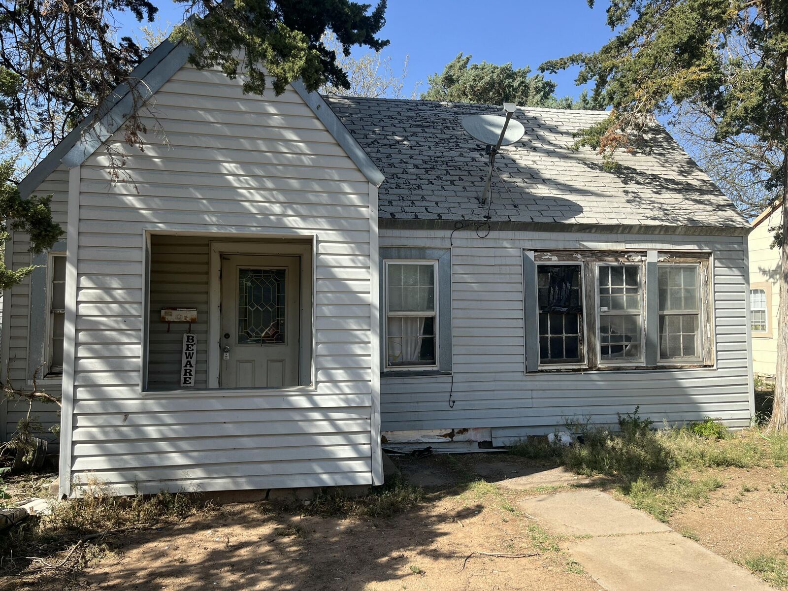 Property Photo: 1306 24th Place TX 79411