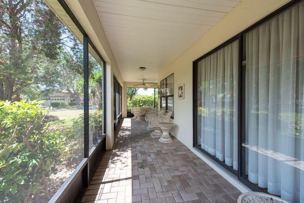 Property Photo: 1616 Laughton Place FL 33573