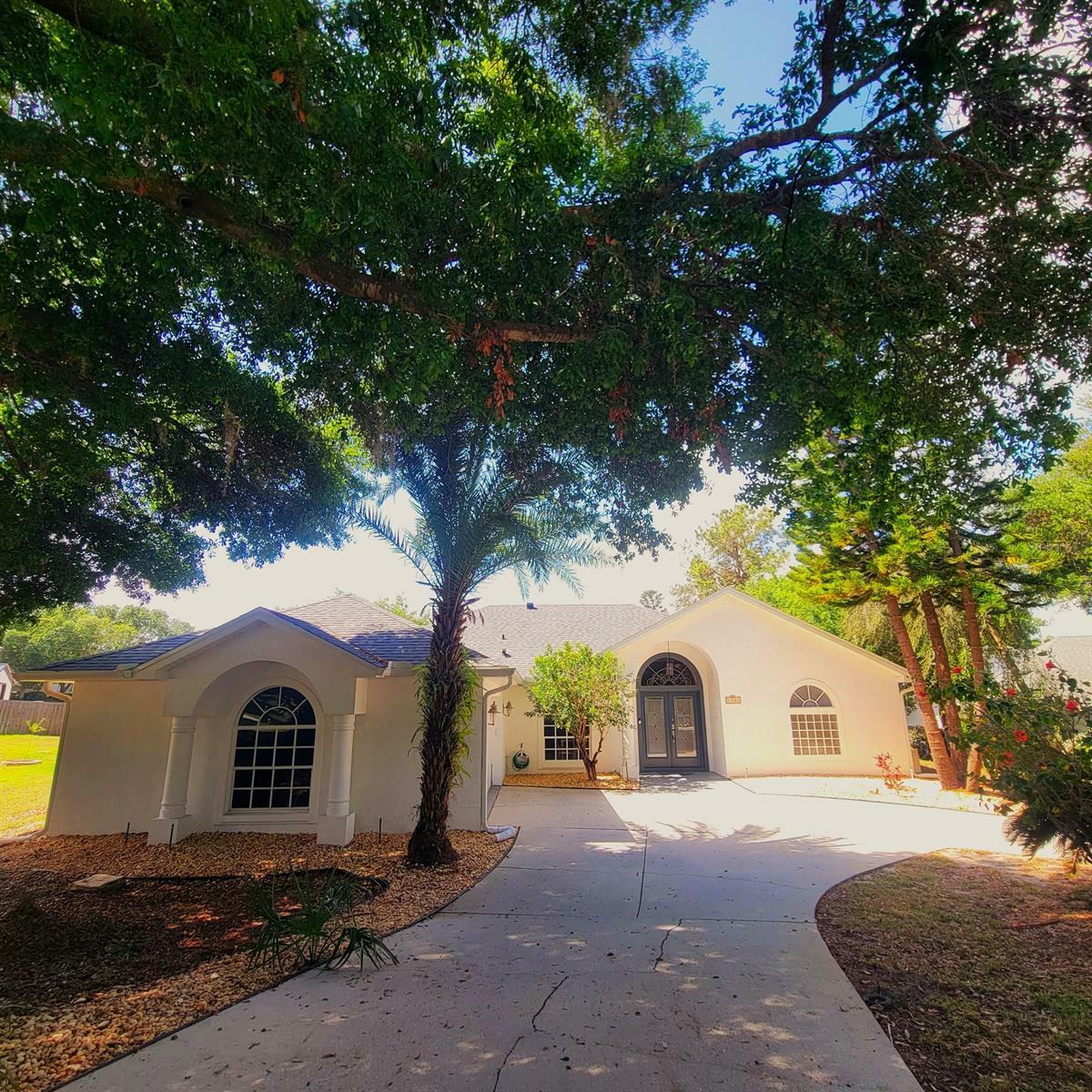 Property Photo: 11024 Windchime Circle FL 34711