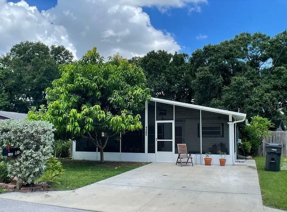 4485 49th Avenue N  St Petersburg FL 33714 photo