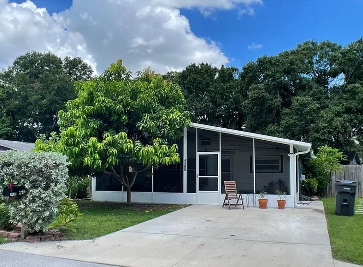Property Photo: 4485 49th Avenue N FL 33714