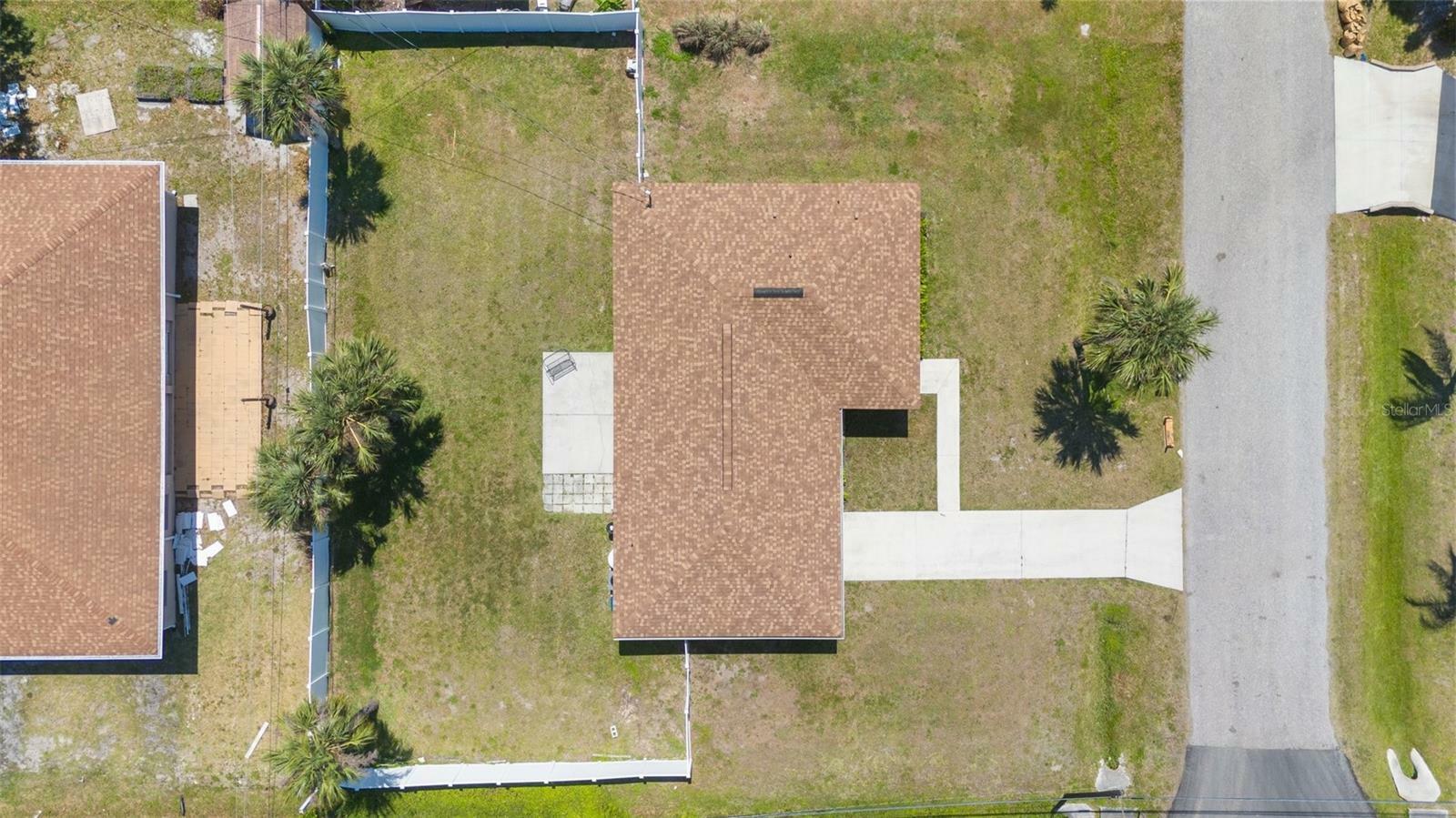 Property Photo: 511 Porpoise Road FL 34293