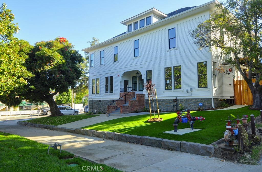 1700 Osos Street  San Luis Obispo CA 93401 photo