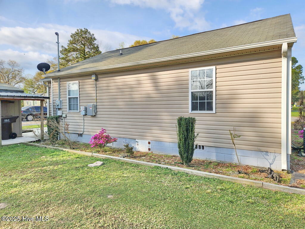 Property Photo: 2241 Oak Drive NC 27886