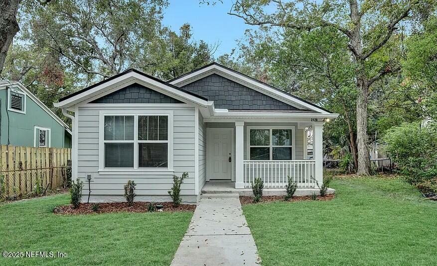 Property Photo: 2128 Bennett Street FL 32206