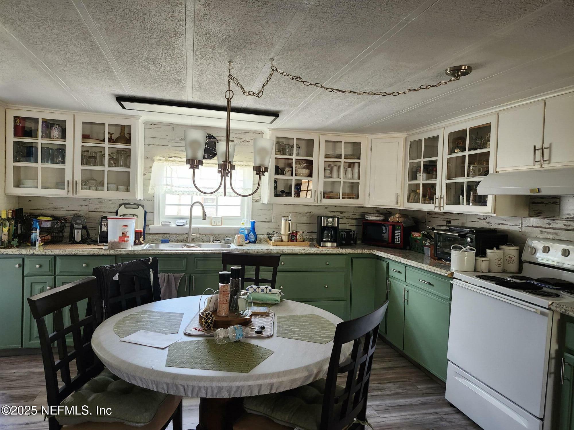 Property Photo:  126 Miller Road  FL 32181 