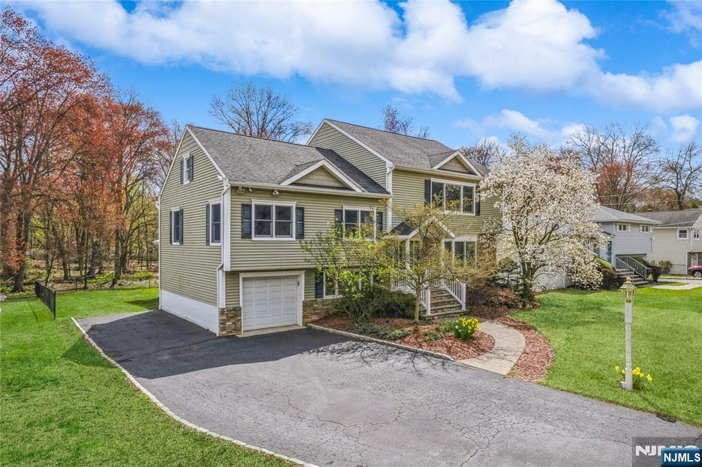 595 Prospect Street  Glen Rock NJ 07452 photo