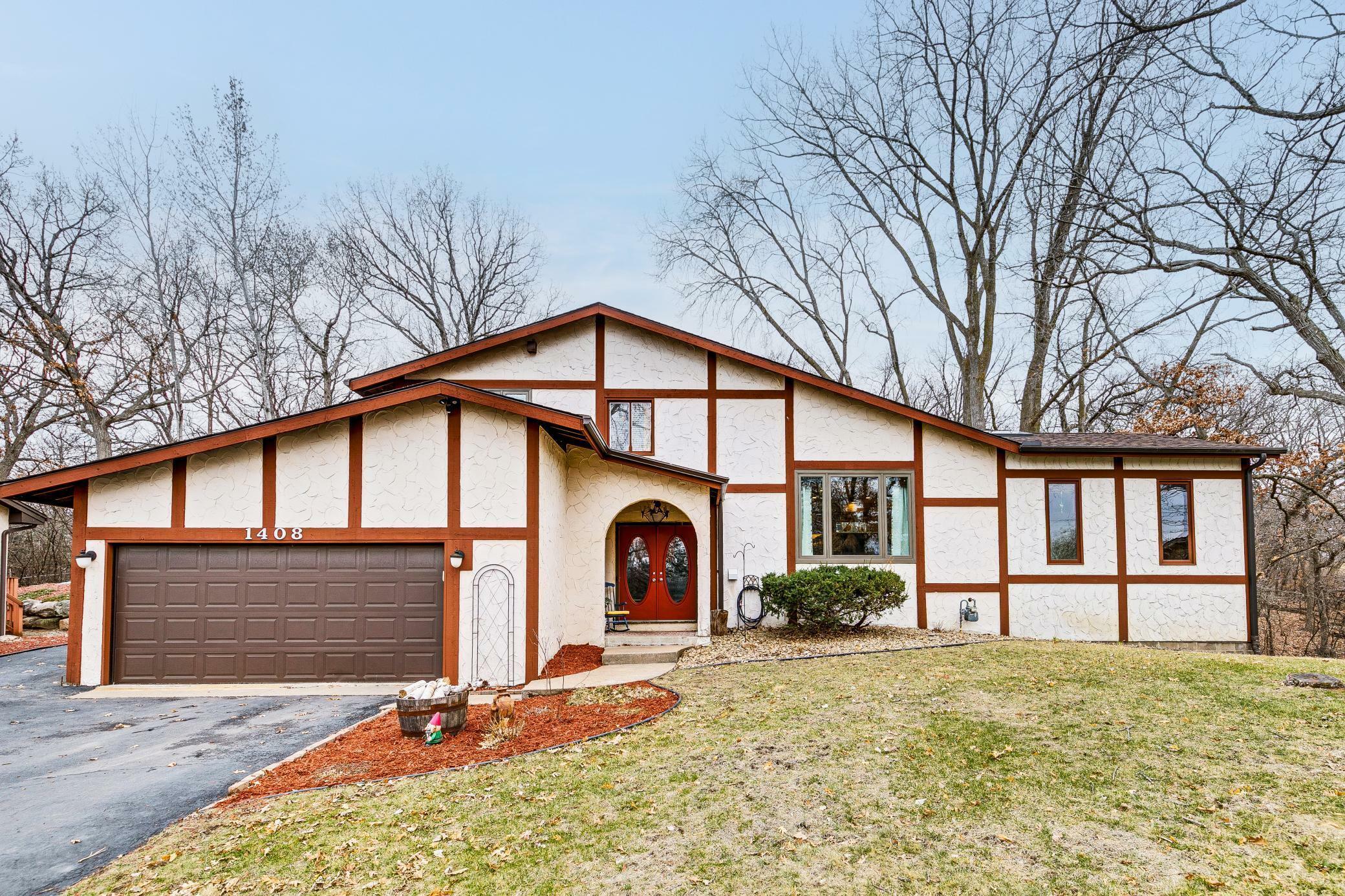 1408 W Danube Road  Fridley MN 55432 photo