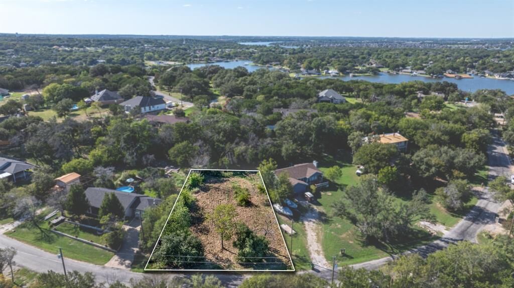 Property Photo:  1710 Anaconda Trail  TX 76048