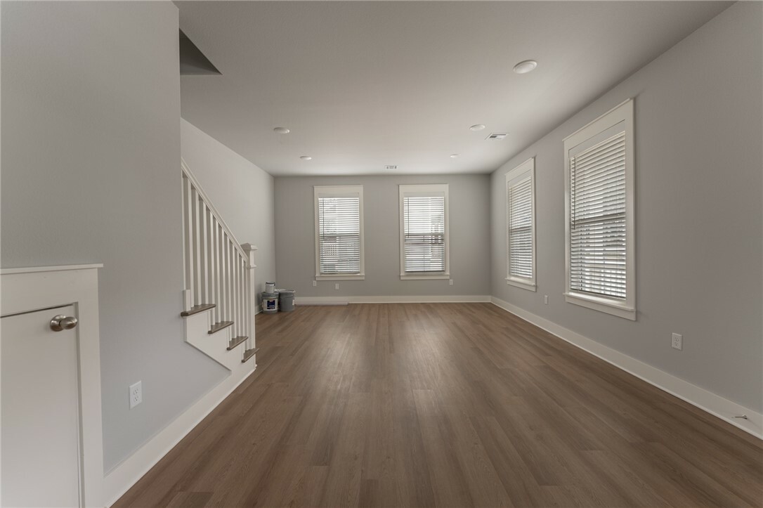 Property Photo:  398 E 10th Street  AR 72701 