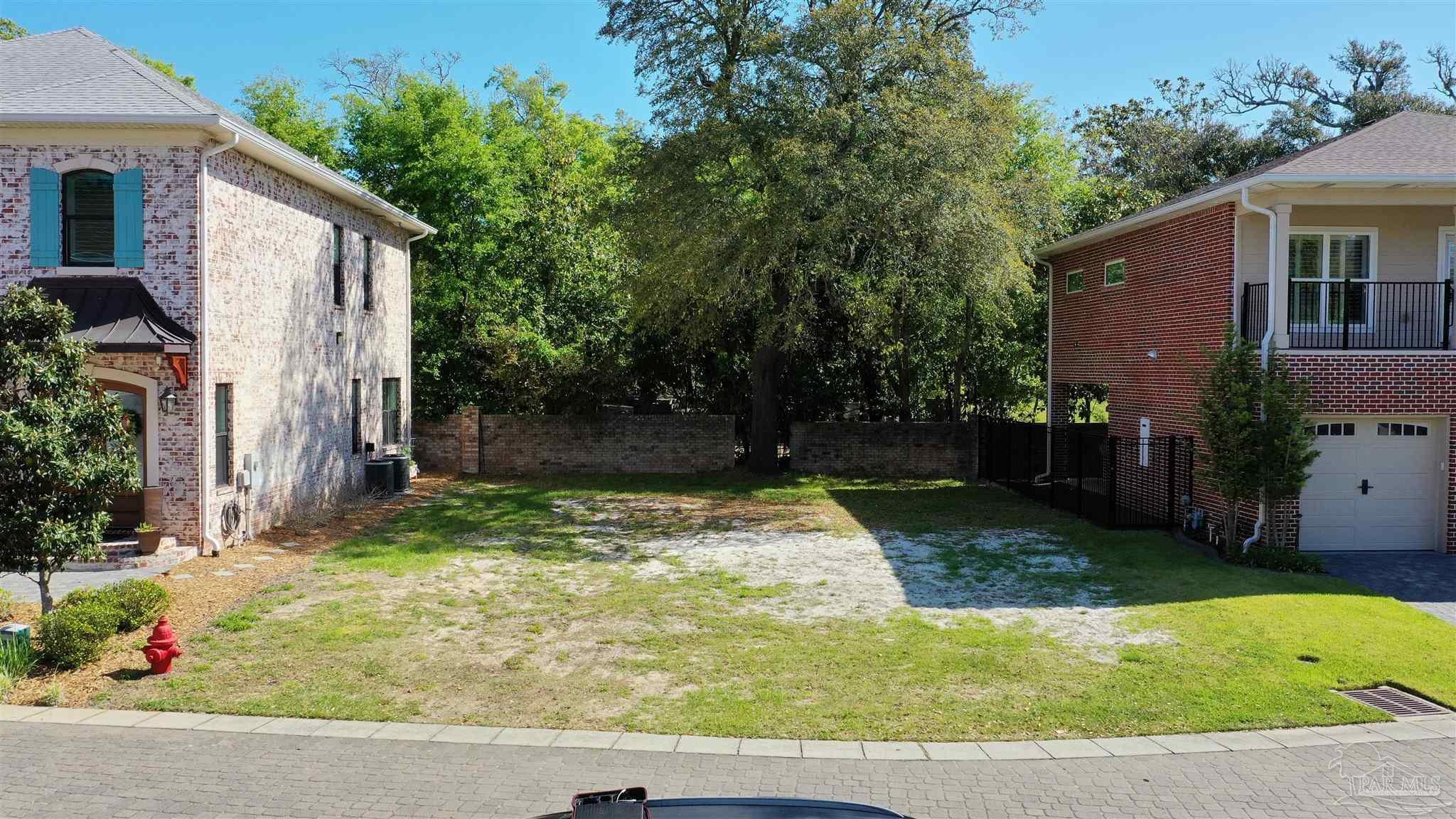 Property Photo: 1514 White Caps Ln FL 32507